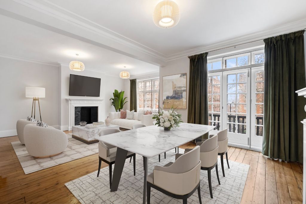 Property photo 2 of 23