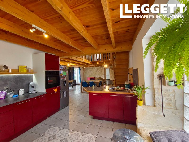 Property photo 2 of 10