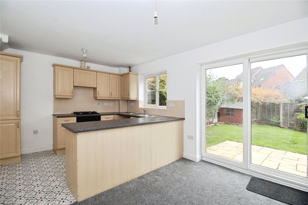 Property photo 2 of 17 Kitchen/Diner