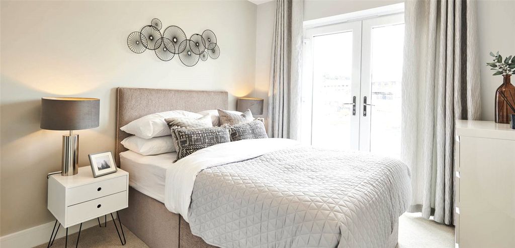 Property photo 3 of 5 Bedroom