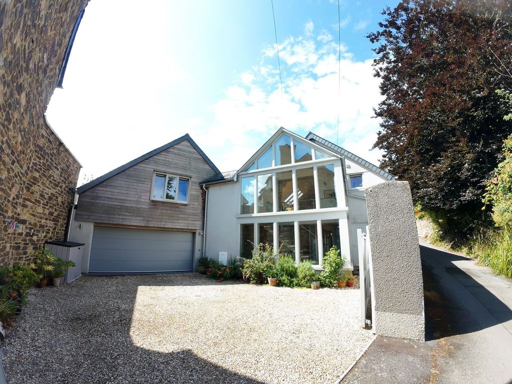 Property photo 1 of 25