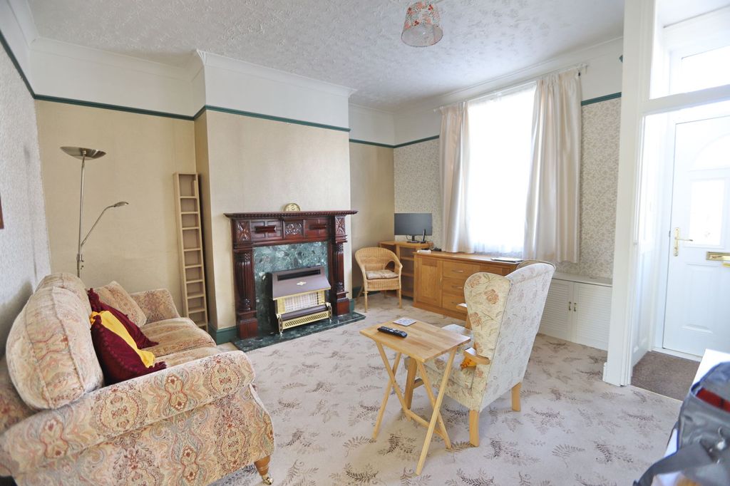 Property photo 3 of 14