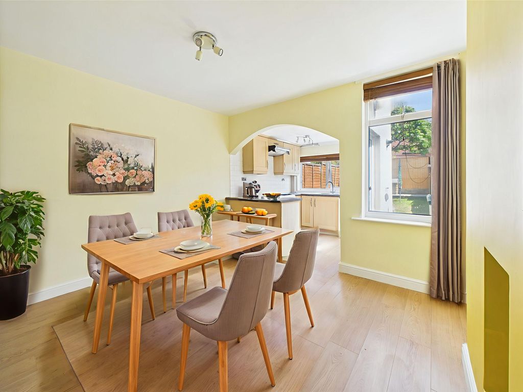 Property photo 3 of 14 Dining/Kitchen (Virtually Furnished)