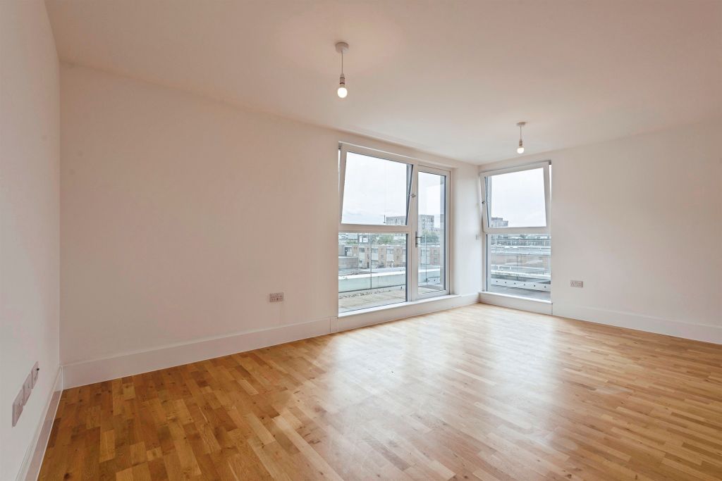 Property photo 2 of 22