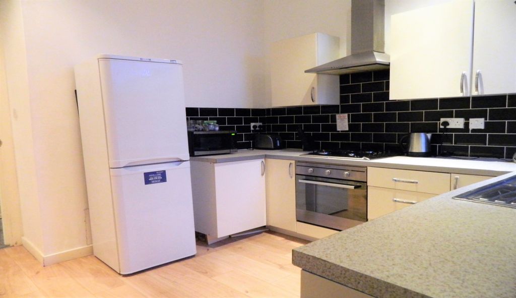 Property photo 2 of 8 Dscn8608