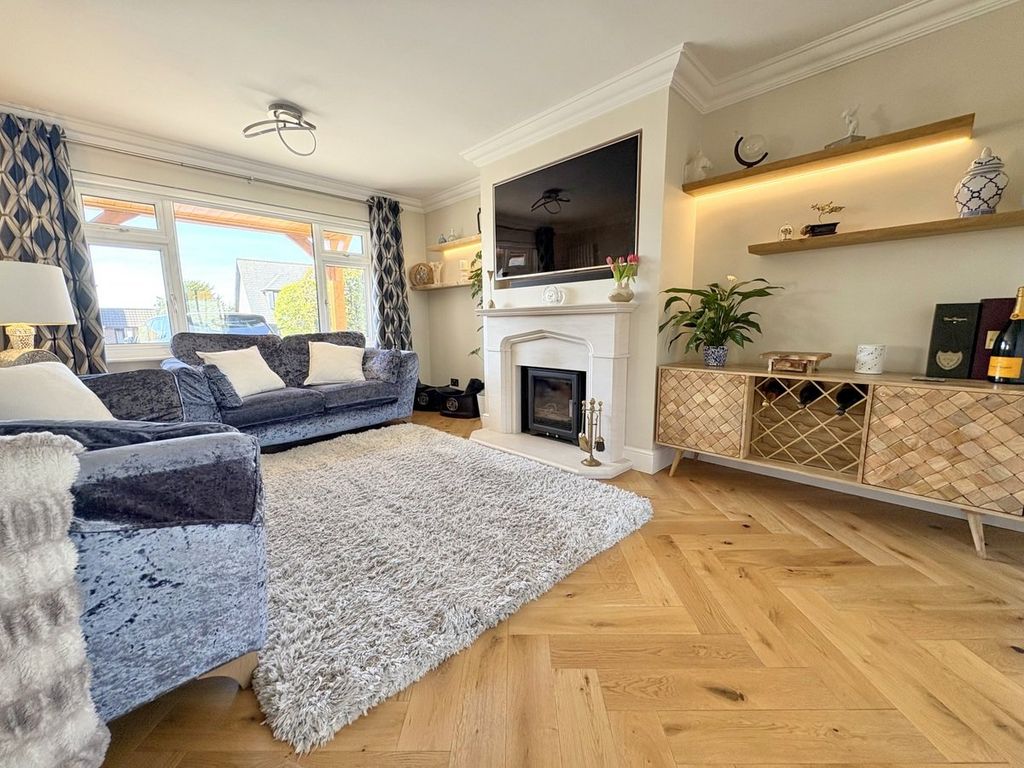 Property photo 2 of 45