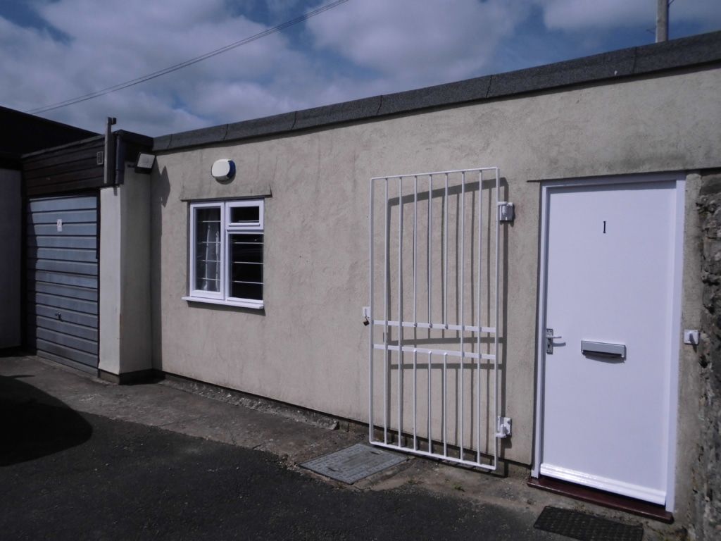 Property photo 1 of 5