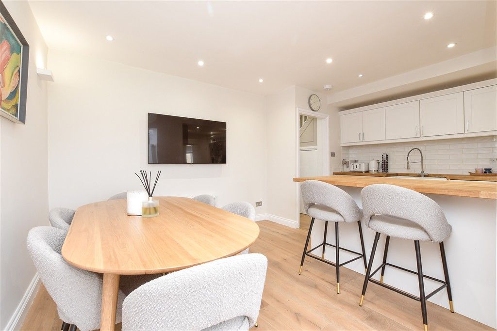 Property photo 2 of 13 Dining Area