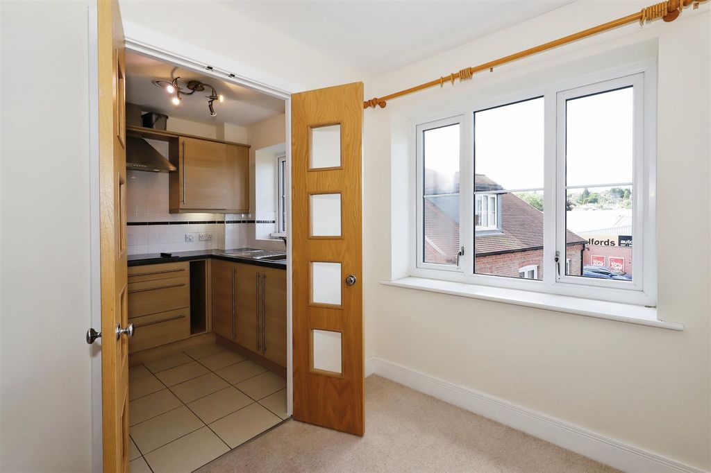 Property photo 3 of 24 76F71c30-Dd14-ee11-9Cbe-6045Bdd0E669.Jpg