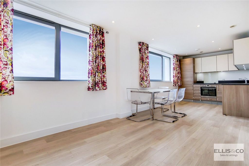 Property photo 3 of 12 Picture No. 05