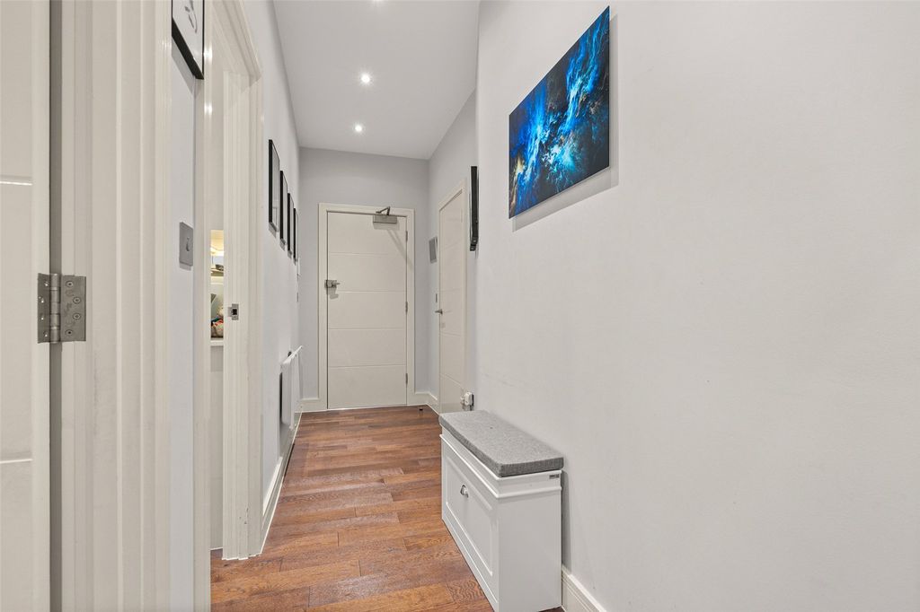 Property photo 2 of 10 Picture No. 03