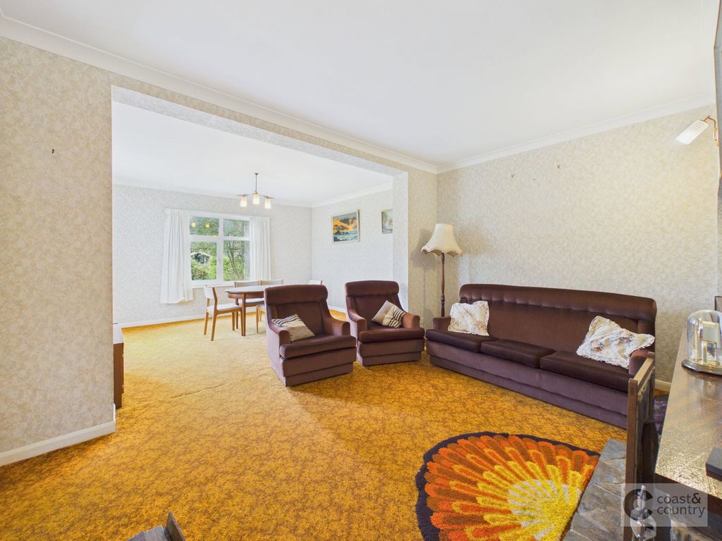 Property photo 2 of 29