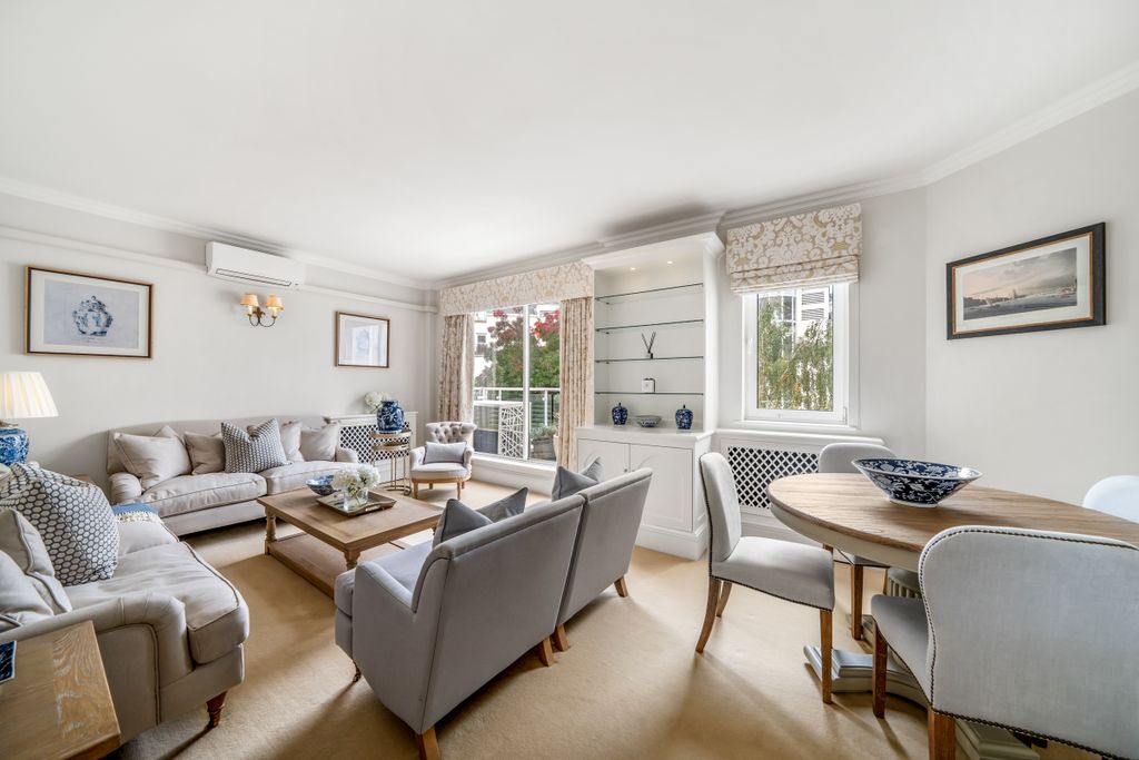 Property photo 3 of 23