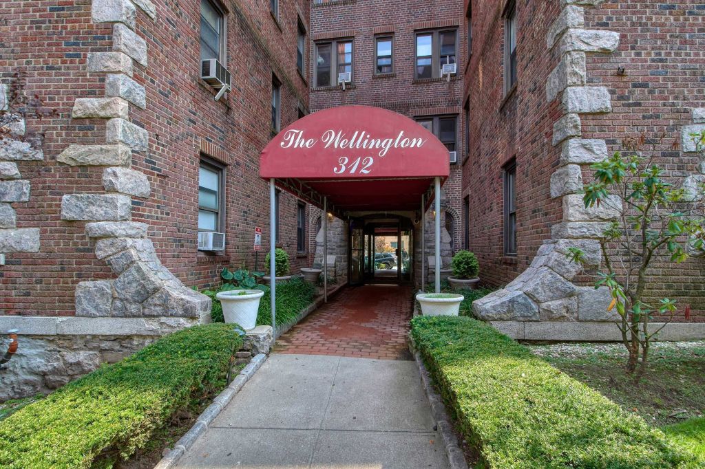 Property photo 2 of 11 <Alttext/>