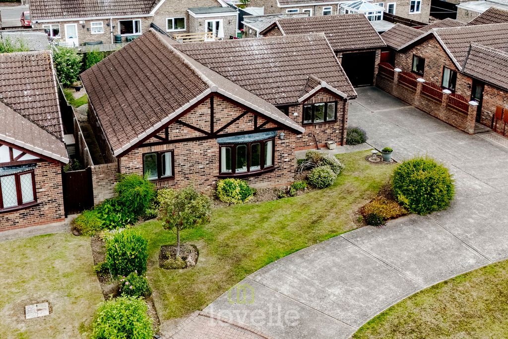 Property photo 1 of 26