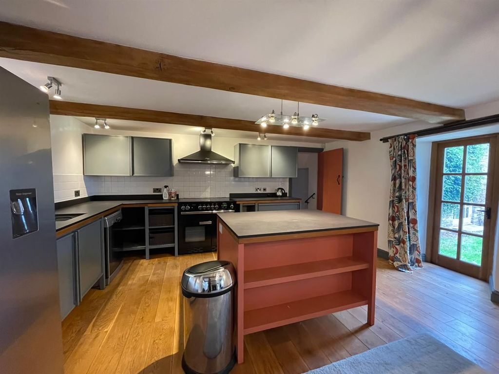 Property photo 3 of 16 Kitchen / Dining Room