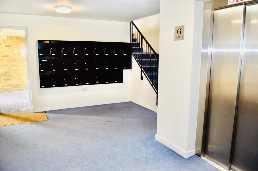 Property photo 2 of 8 Gallery