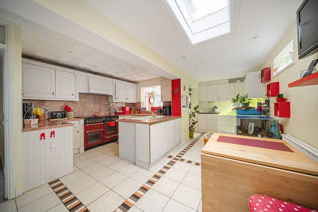 Property photo 3 of 20 4530755