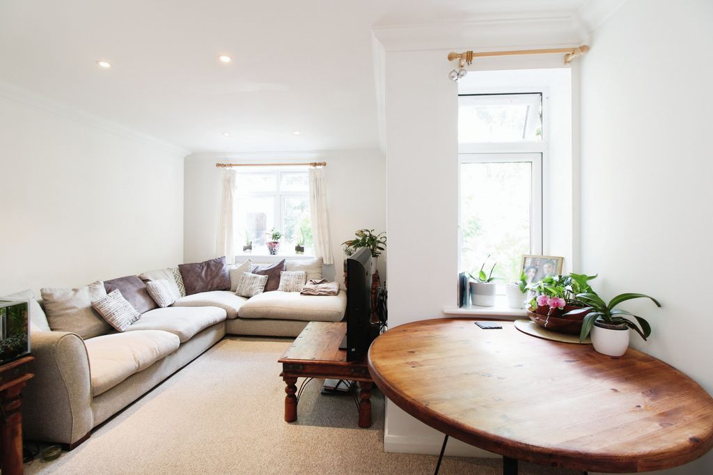 Property photo 2 of 13 Photography