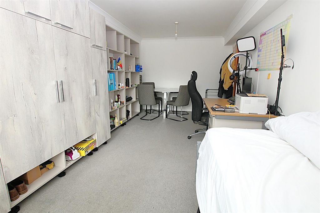Property photo 3 of 8 Img_6854.Jpg