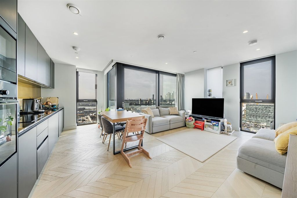 Property photo 1 of 12 (Main)