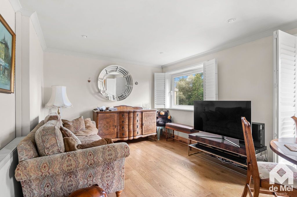 Property photo 3 of 18 Photo 15