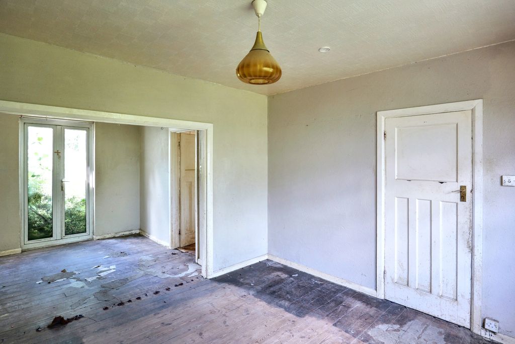 Property photo 3 of 13 22 West View Drive, Yapton, Arundel, Bn18 0Jr