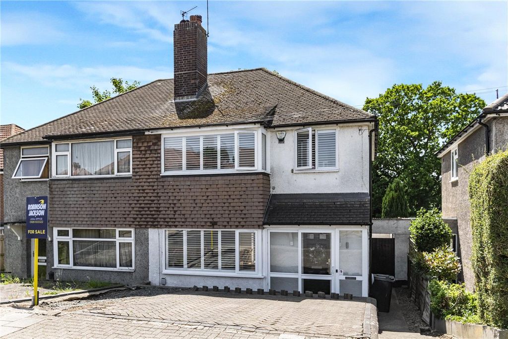 Property photo 1 of 27 Picture No. 30
