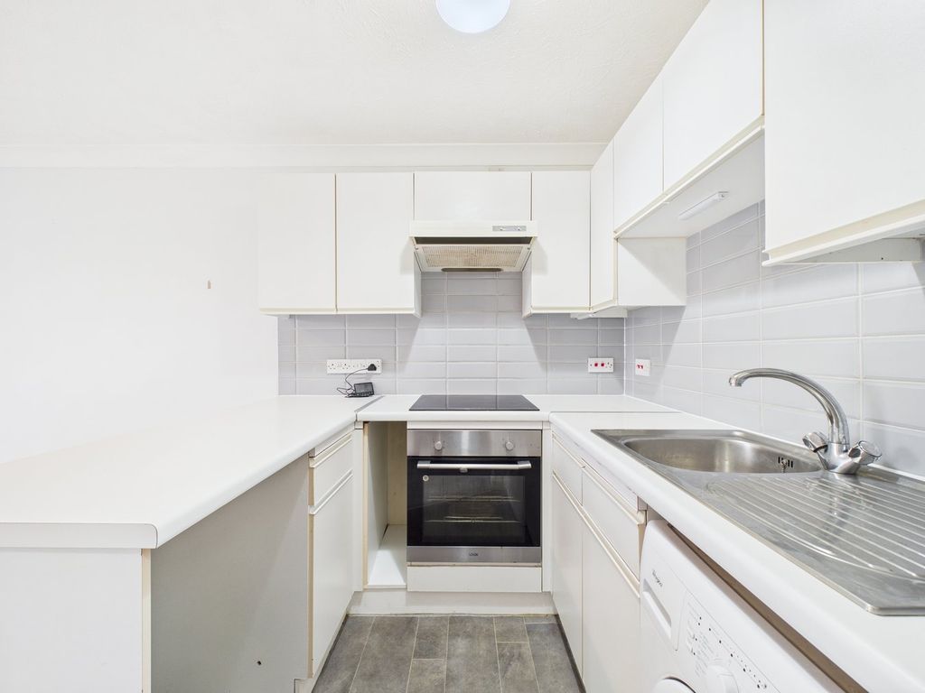 Property photo 2 of 12