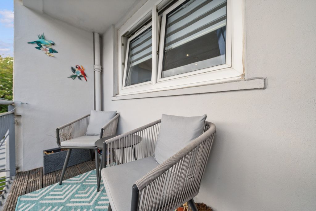 Property photo 3 of 13 5534134