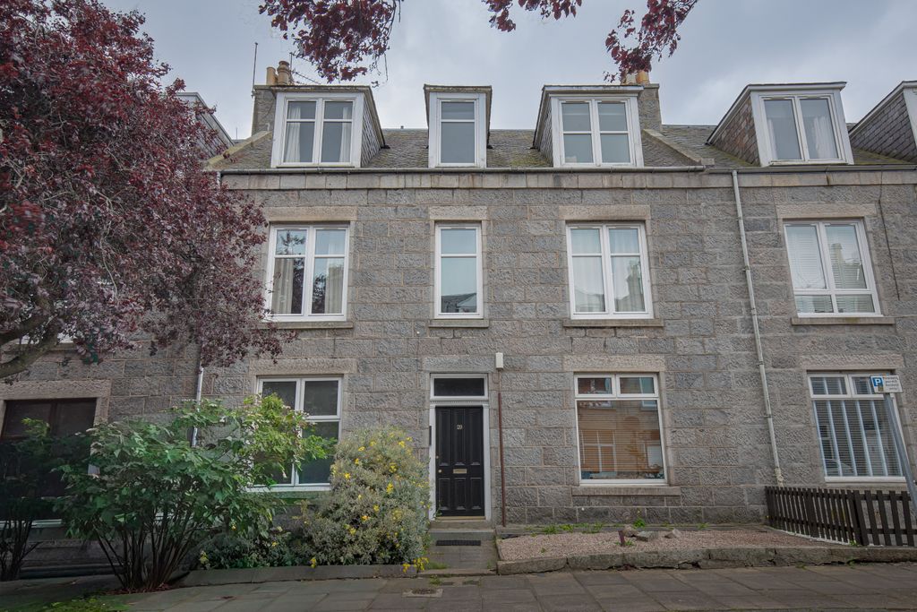 Property photo 1 of 8 Ext1