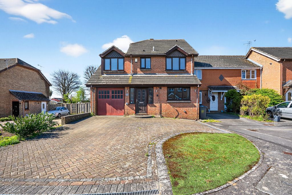Property photo 1 of 20
