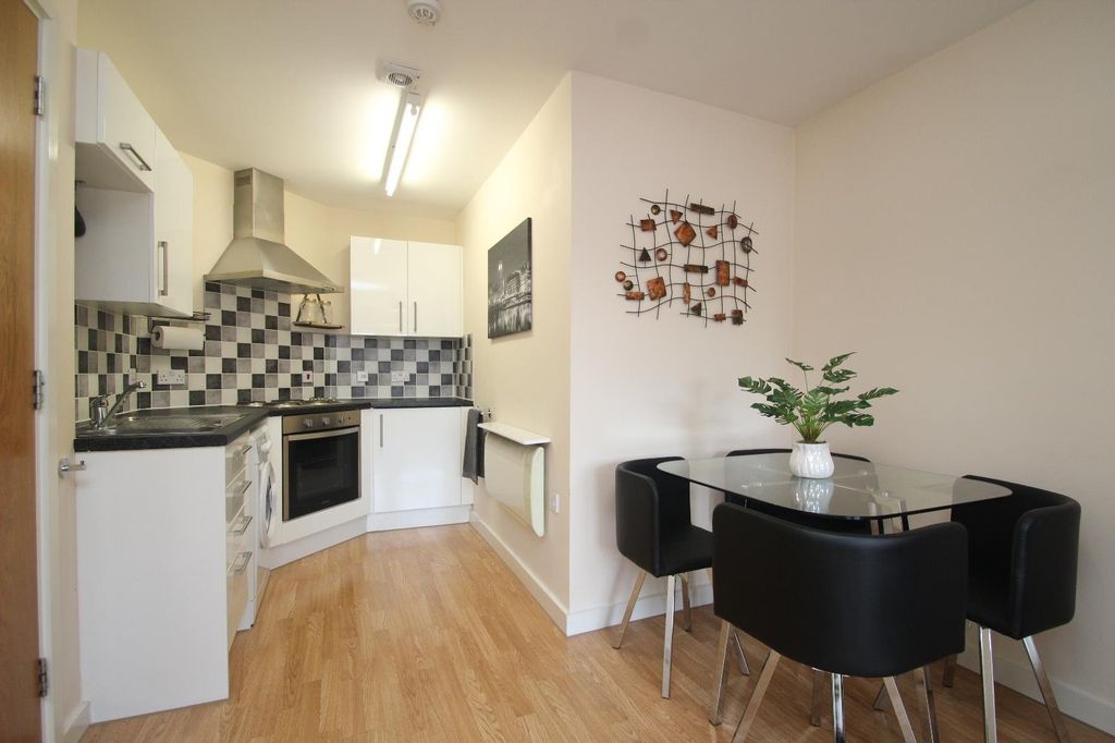 Property photo 3 of 10 0 General