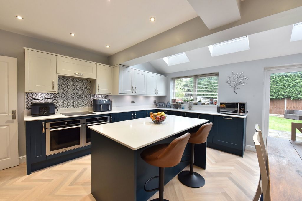 Property photo 3 of 26