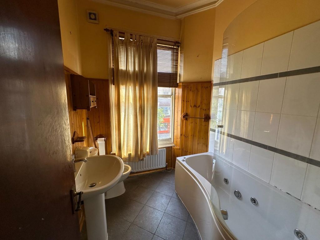 Property photo 2 of 8 Img_4653.Jpg