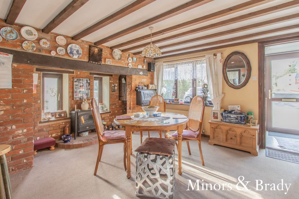 Property photo 3 of 14