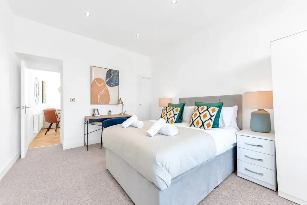 Property photo 1 of 5