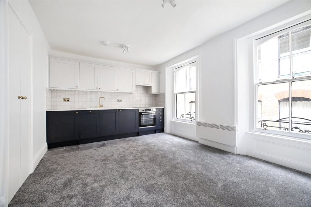 Property photo 3 of 9 Picture No. 04