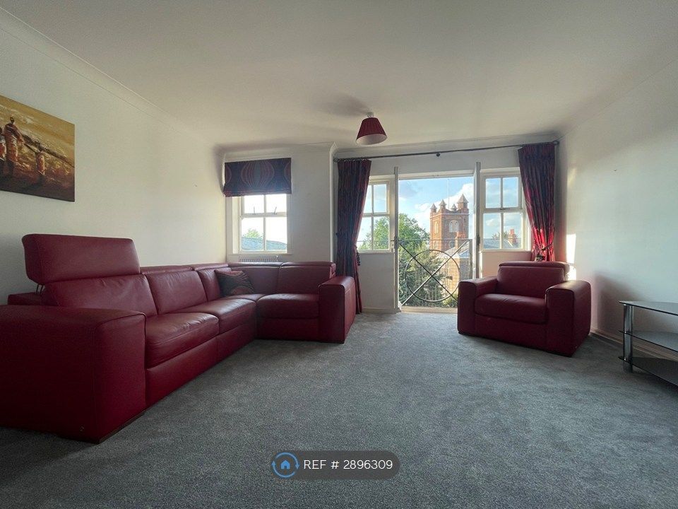 Property photo 2 of 14