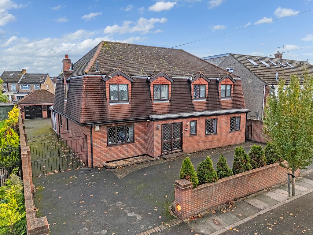 Property photo 1 of 23 Picture No. 29
