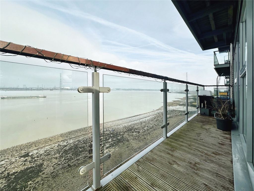 Property photo 3 of 18 #Yourmovedartford