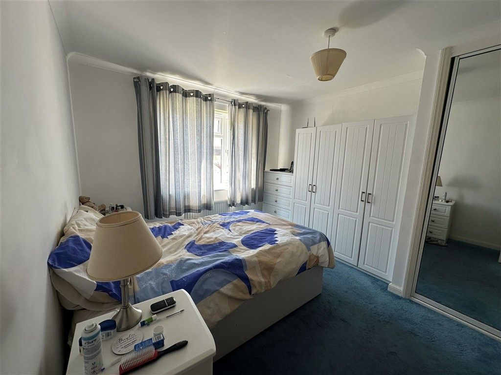 Property photo 2 of 7 Bedroom