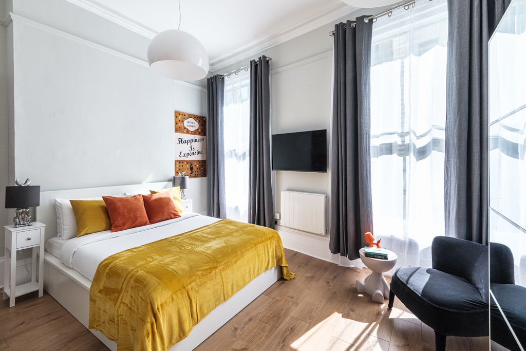 Property photo 2 of 7