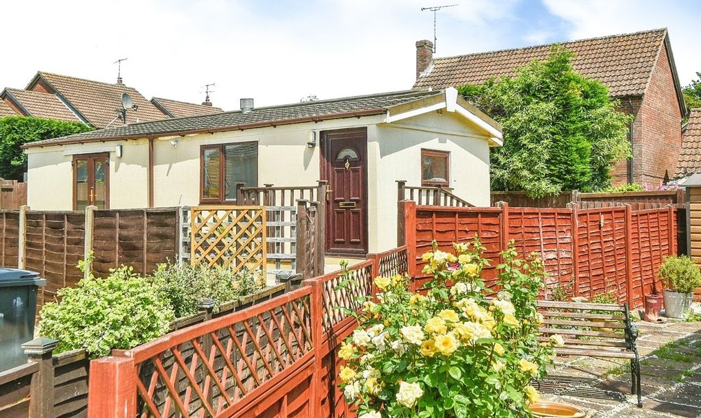 Property photo 3 of 12