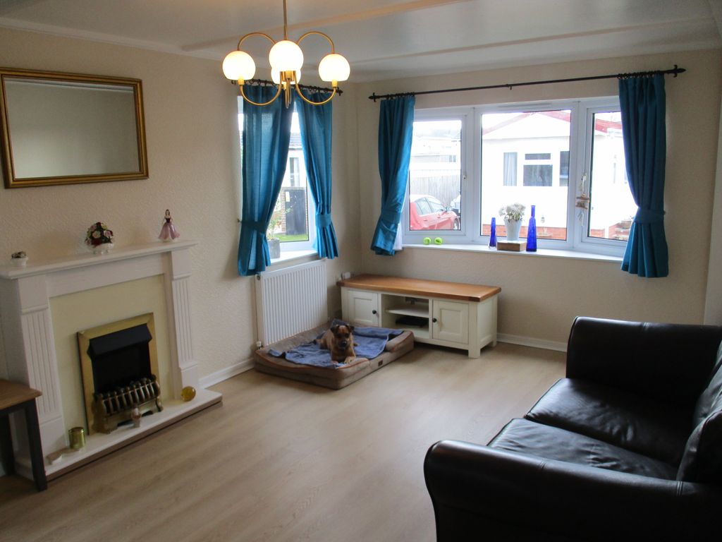 Property photo 2 of 30