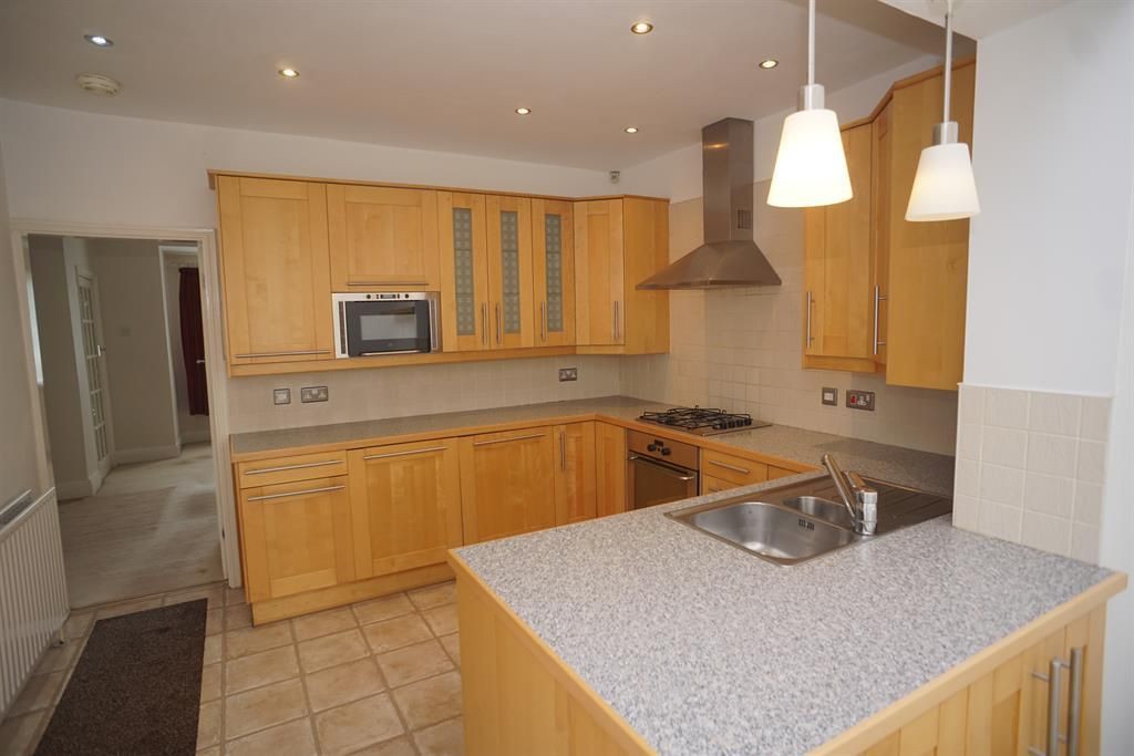 Property photo 2 of 18
