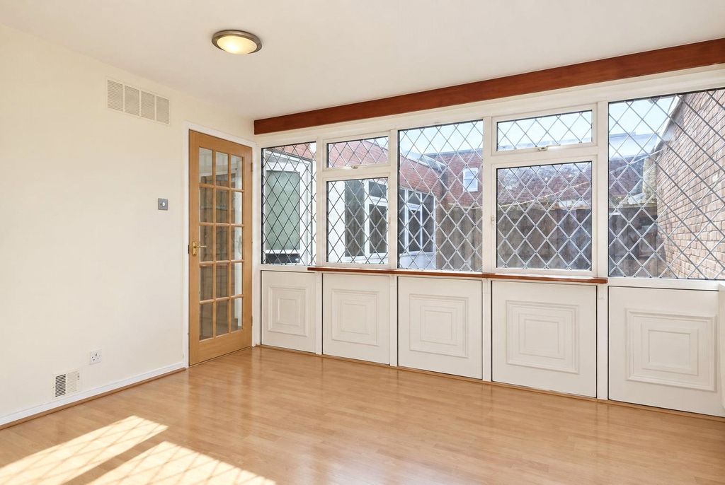 Property photo 1 of 6 Picture No. 05