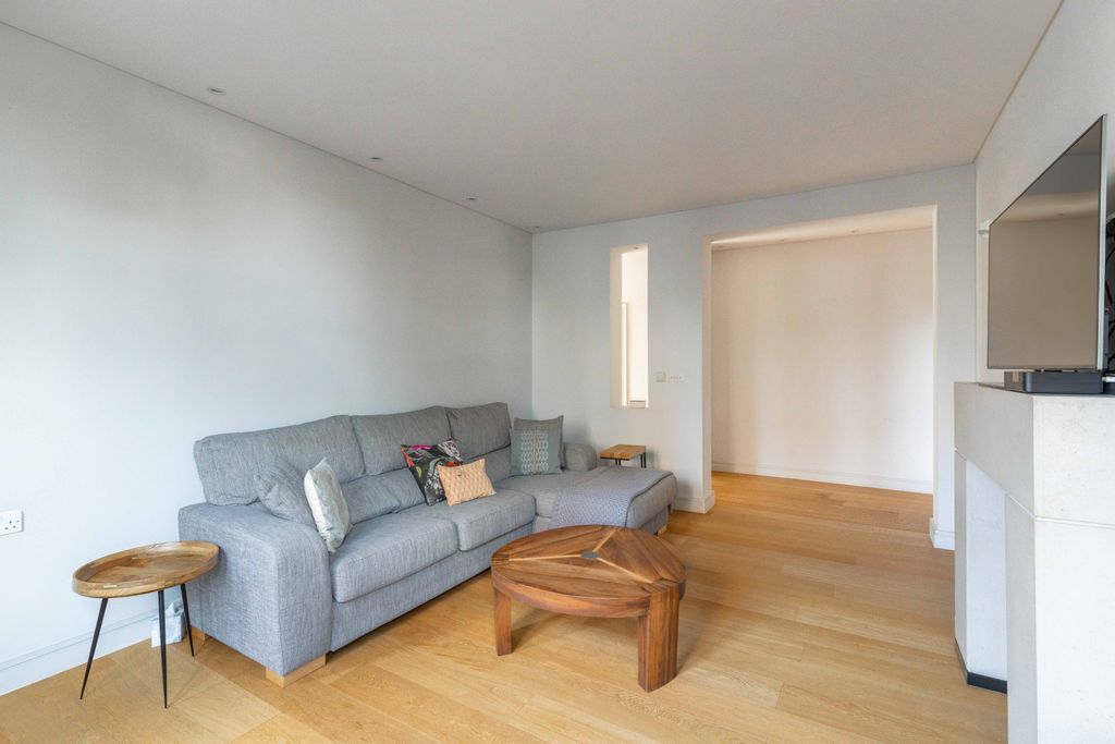 Property photo 2 of 14 Picture 2