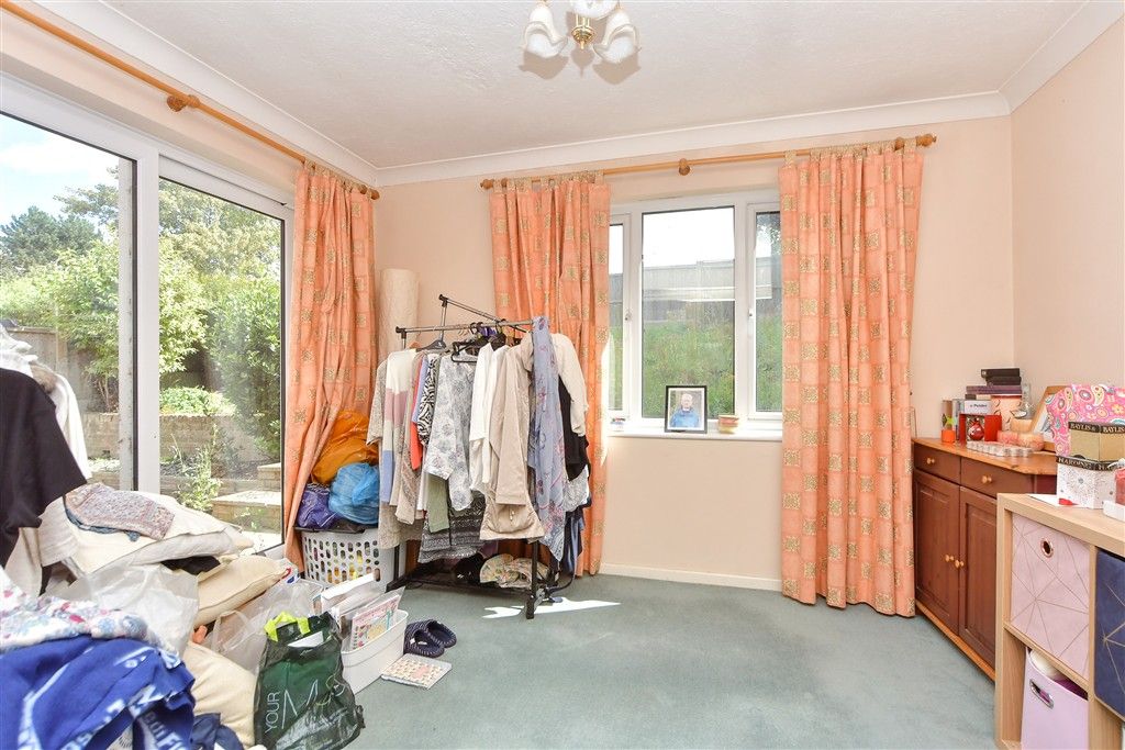 Property photo 3 of 11 Dining Room