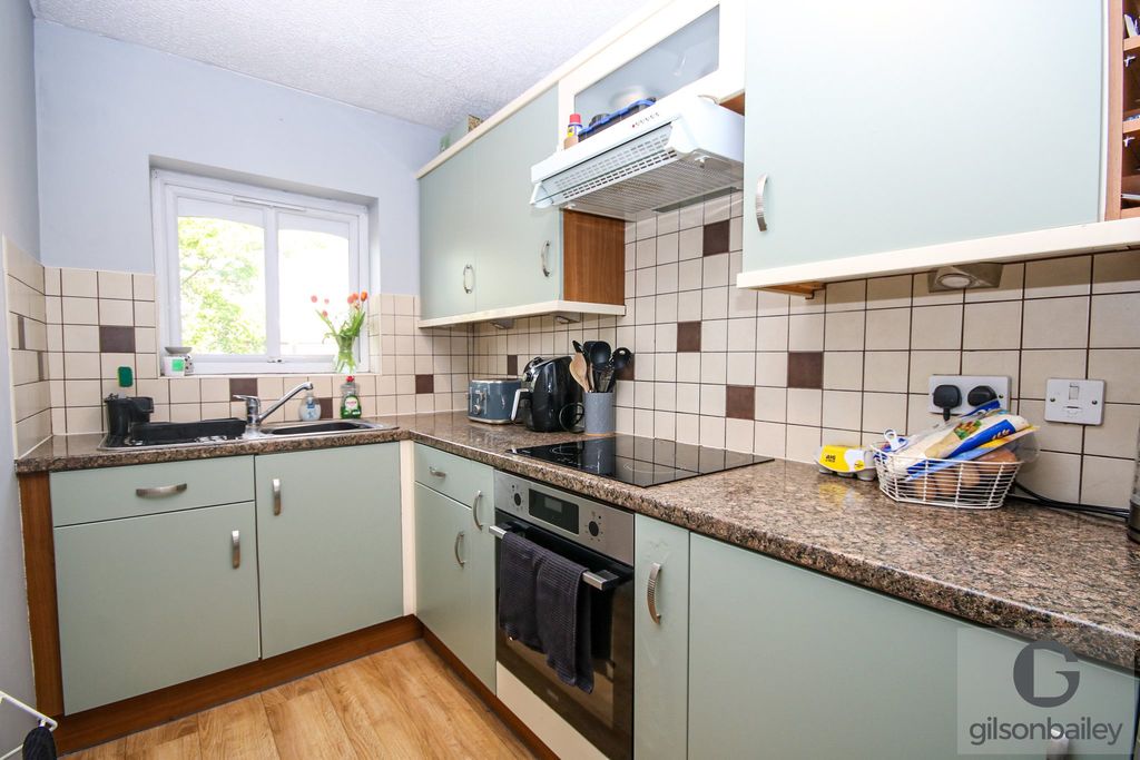 Property photo 3 of 8 Img_5527-2